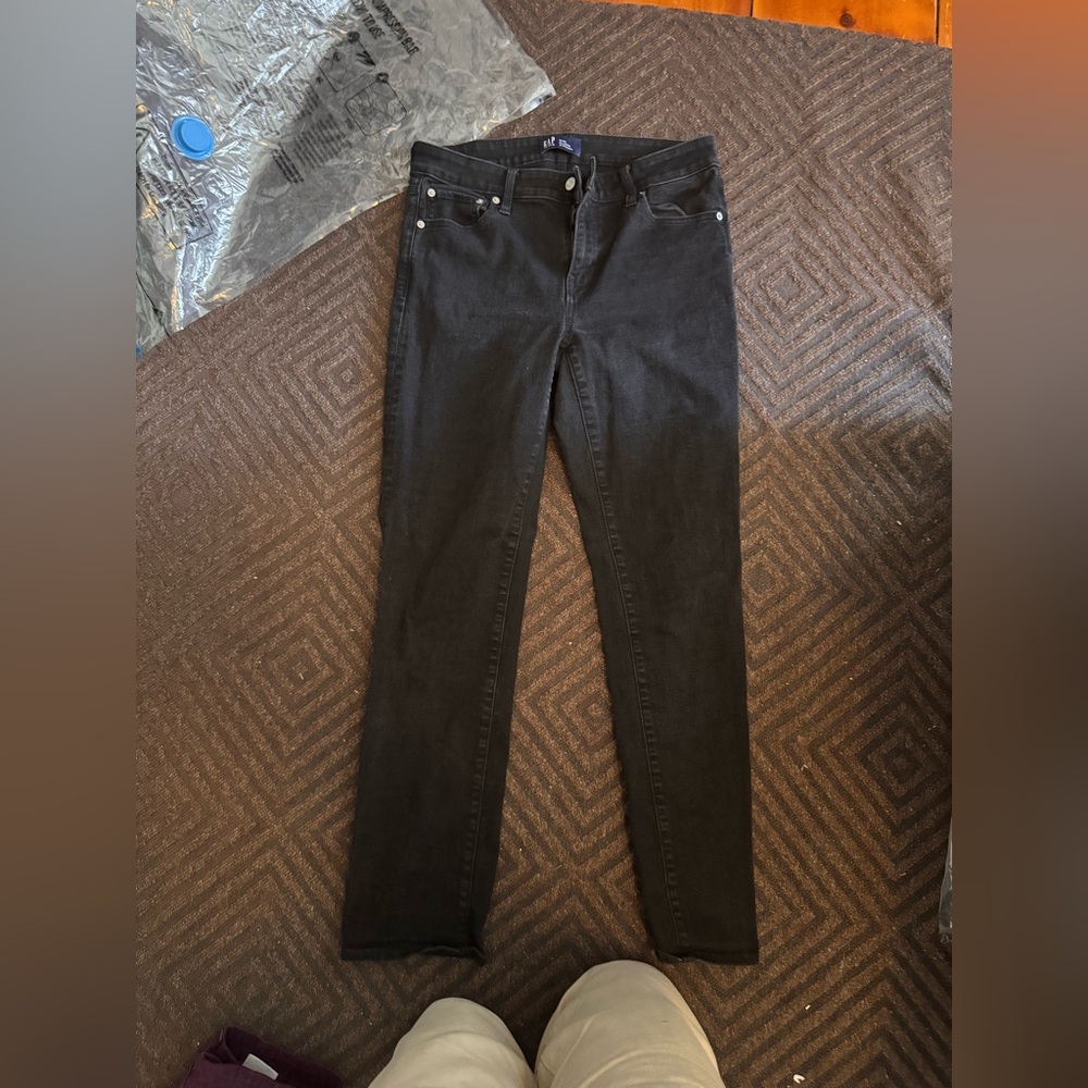 Black Gap classic straight jeans
